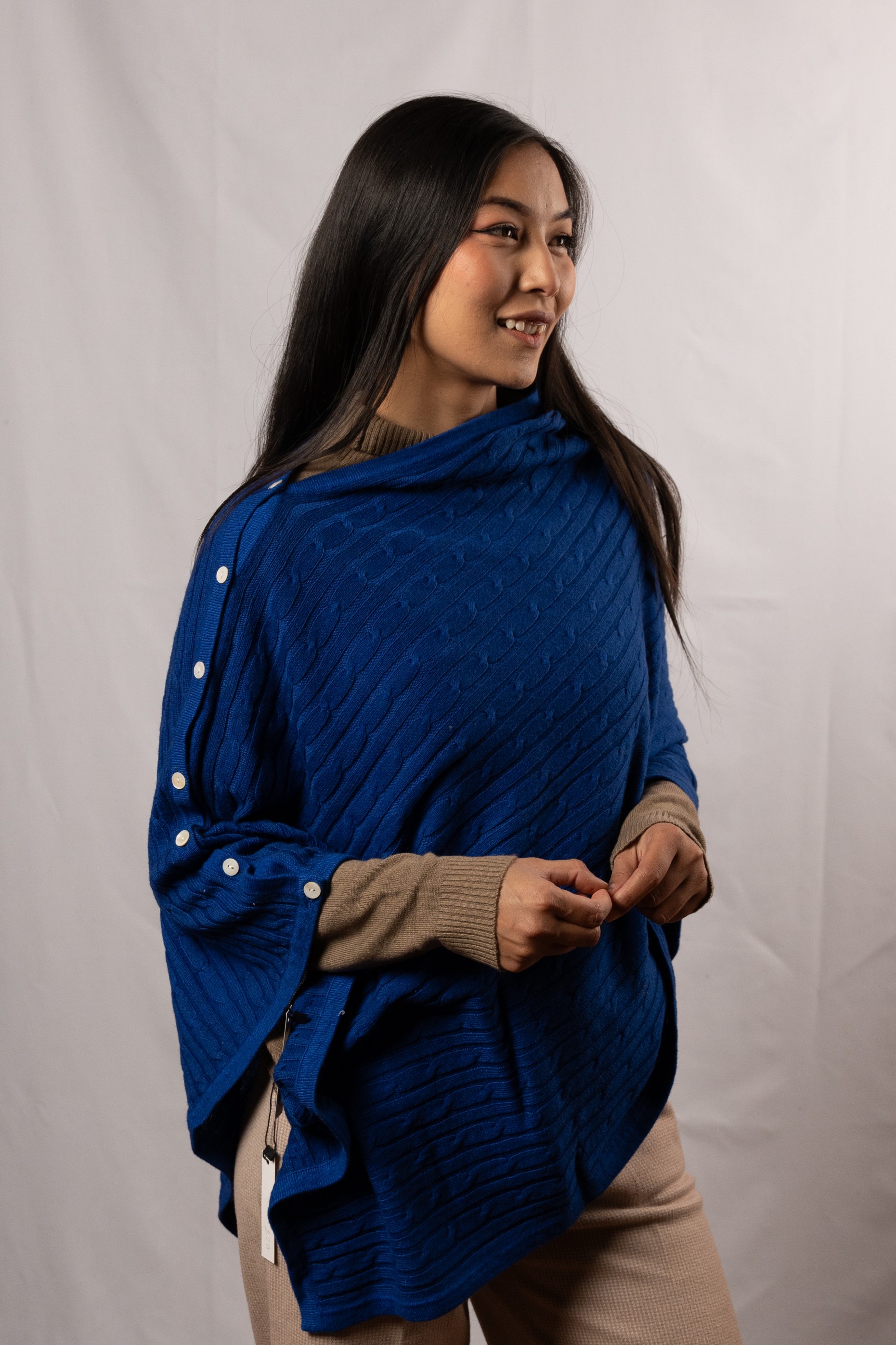  Cashmere Design Poncho (262)